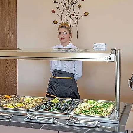 Mera Hotel 3*